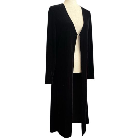JS Collections Long Black Velvet Duster L Rhinestone Clasp Witchy Opera Vintage - Picture 1 of 13